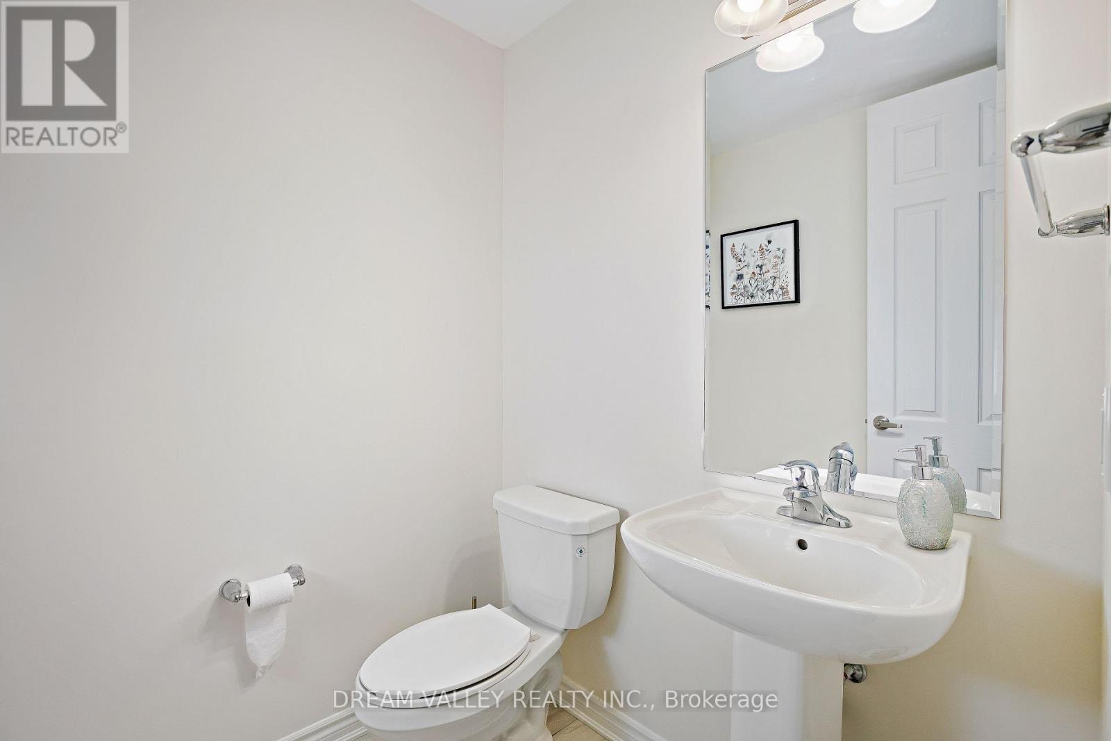 88 Jolly Way, Toronto, Ontario  M1P 0E2 - Photo 8 - E13006208