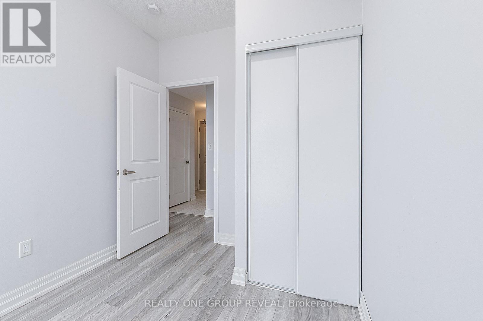 210 - 80 Aspen Springs Drive, Clarington, Ontario  L1C 0V4 - Photo 10 - E13006252