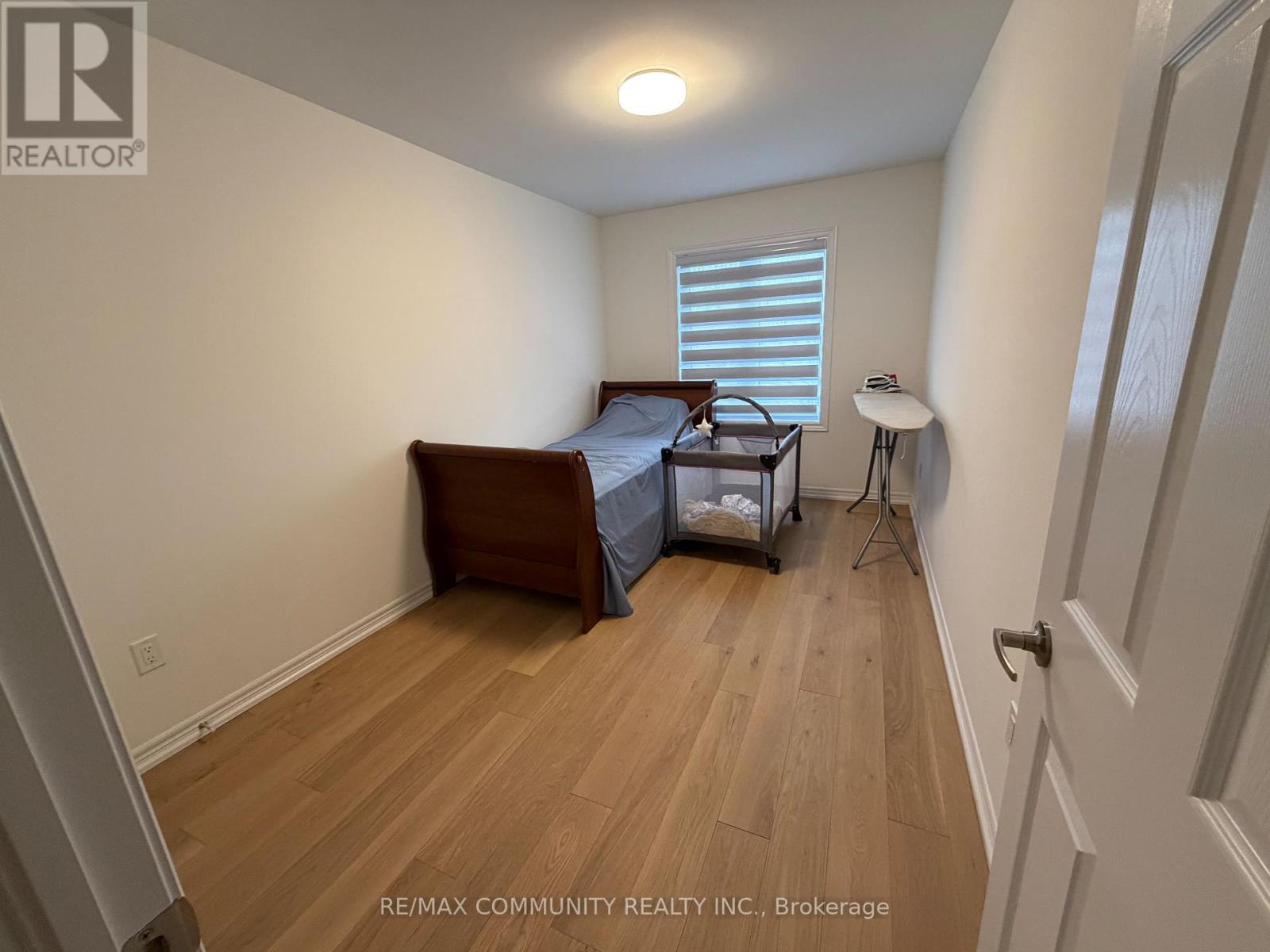 2891 Albatross Way, Pickering, Ontario  L1X 0P6 - Photo 13 - E13006278