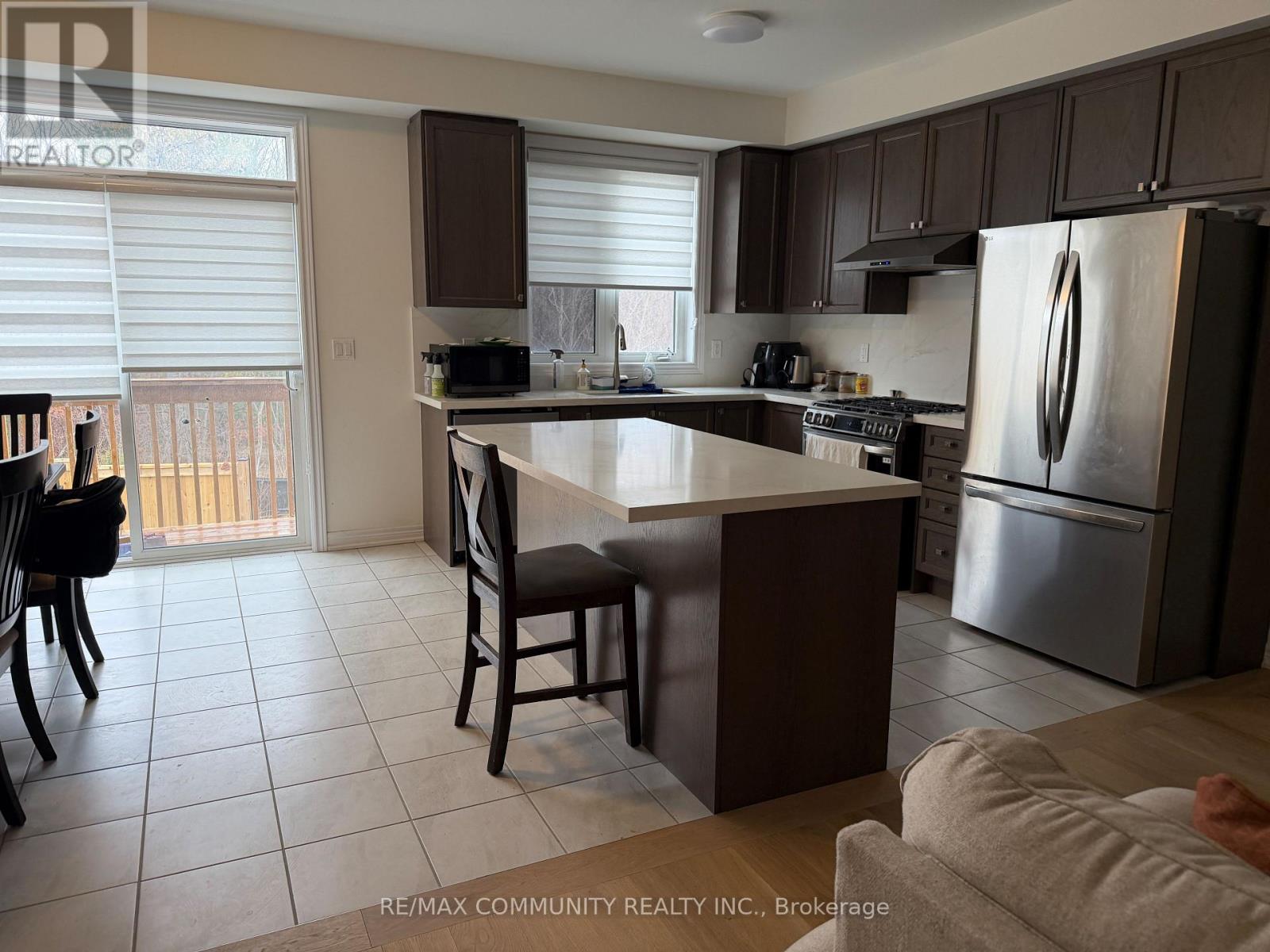 2891 Albatross Way, Pickering, Ontario  L1X 0P6 - Photo 5 - E13006278