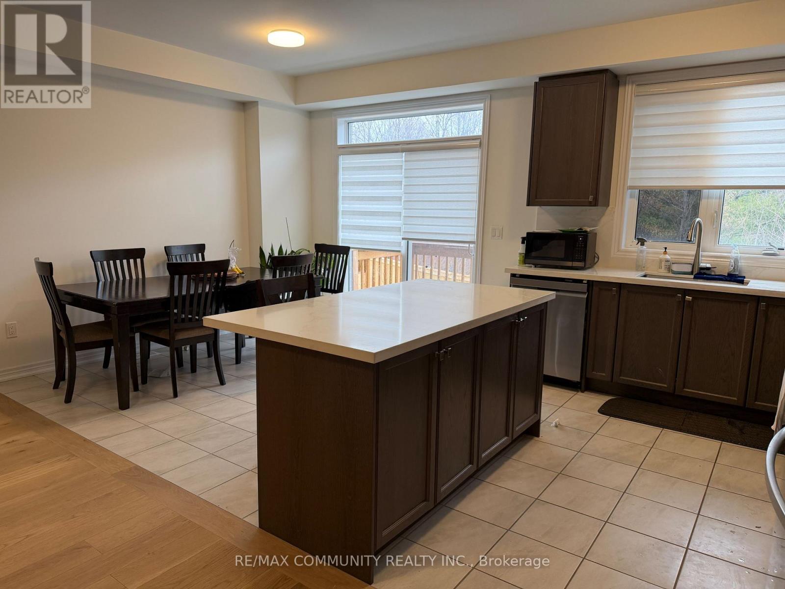 2891 Albatross Way, Pickering, Ontario  L1X 0P6 - Photo 7 - E13006278