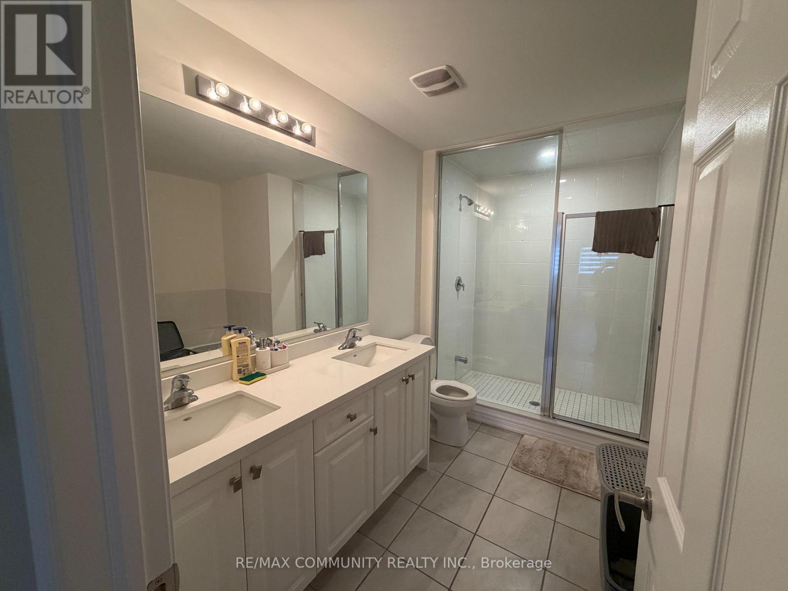 2891 Albatross Way, Pickering, Ontario  L1X 0P6 - Photo 8 - E13006278