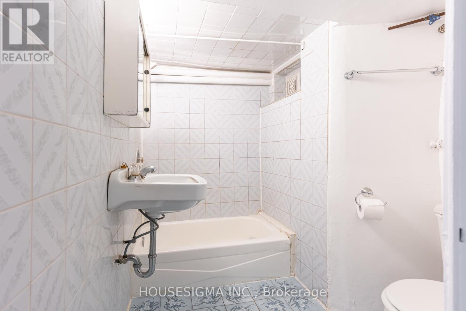 726 Adelaide Street W, Toronto, Ontario  M6J 1B1 - Photo 35 - C13001638