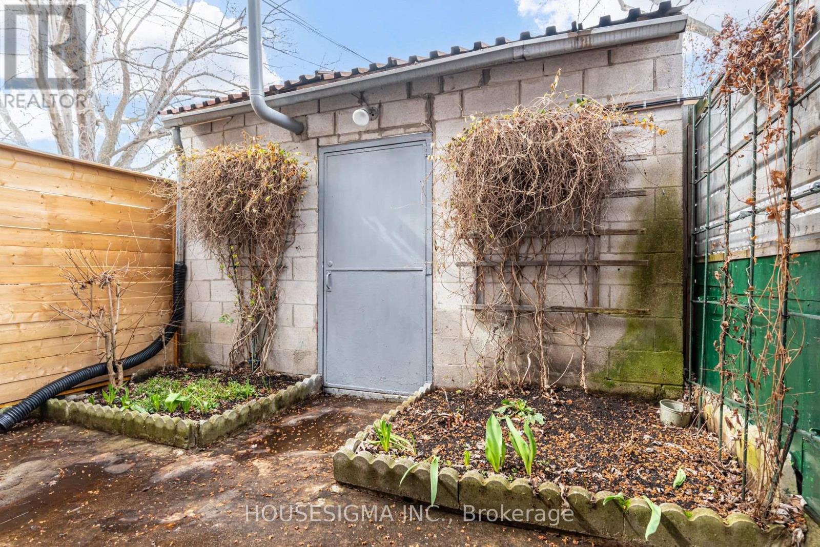 726 Adelaide Street W, Toronto, Ontario  M6J 1B1 - Photo 40 - C13001638