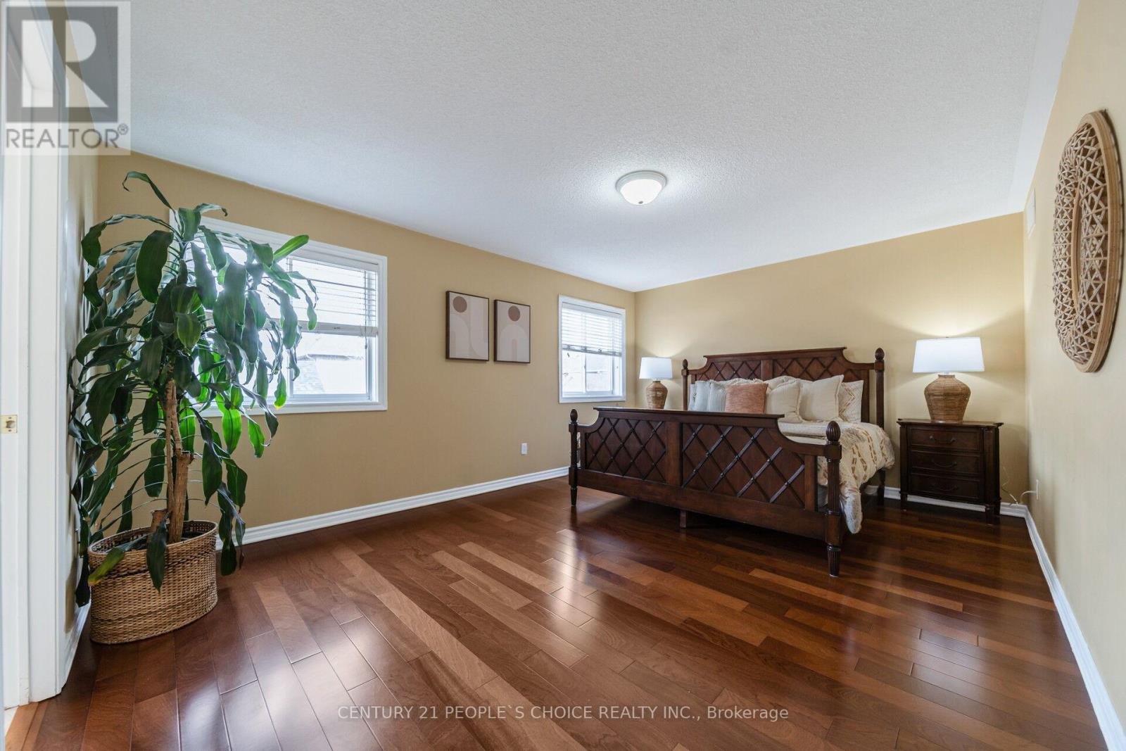 7107 Appletree Lane, Mississauga, Ontario L5W 1W5 - Photo 25 - W12944912