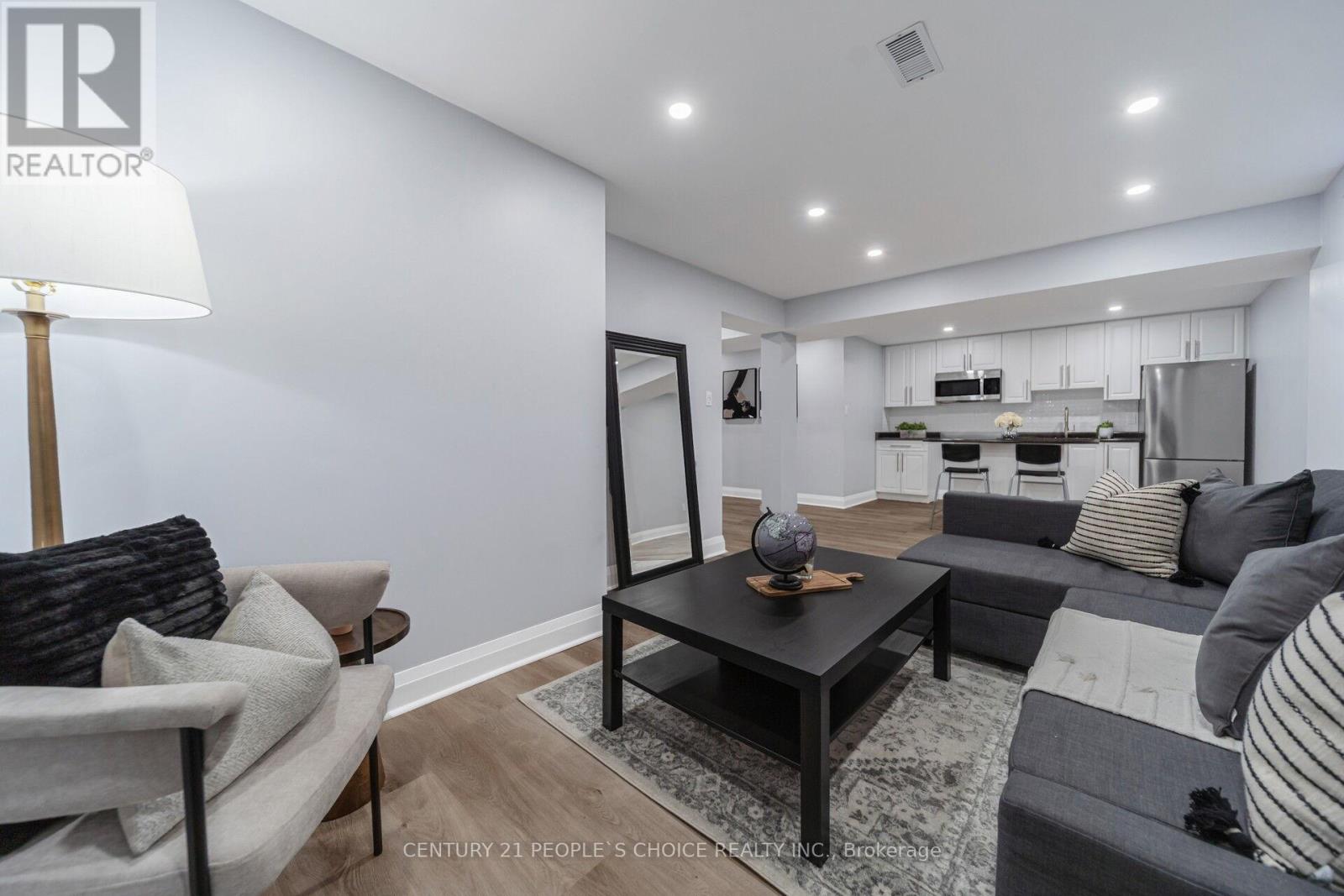 7107 Appletree Lane, Mississauga, Ontario L5W 1W5 - Photo 45 - W12944912