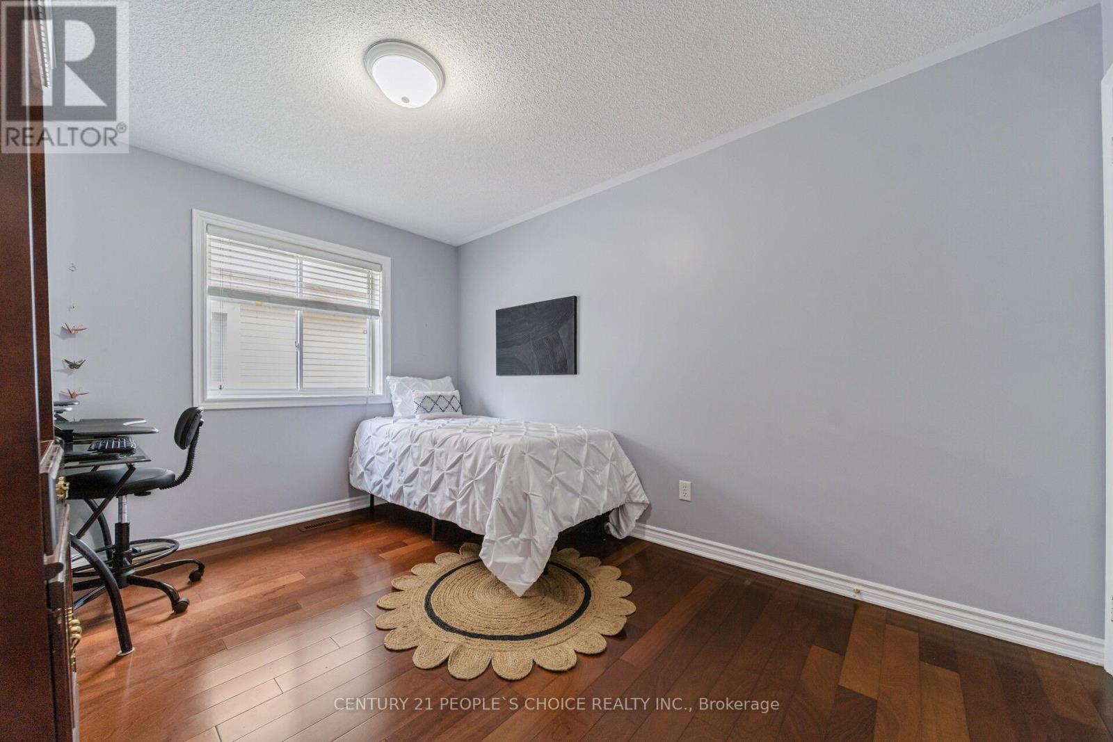 7107 Appletree Lane, Mississauga, Ontario L5W 1W5 - Photo 32 - W12944912