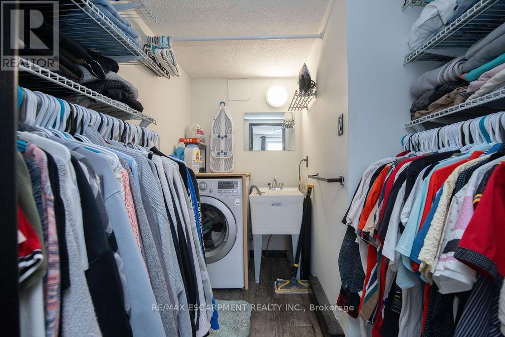 110 - 71 Vanier Drive, Kitchener, Ontario  N2C 1J4 - Photo 20 - X12801274