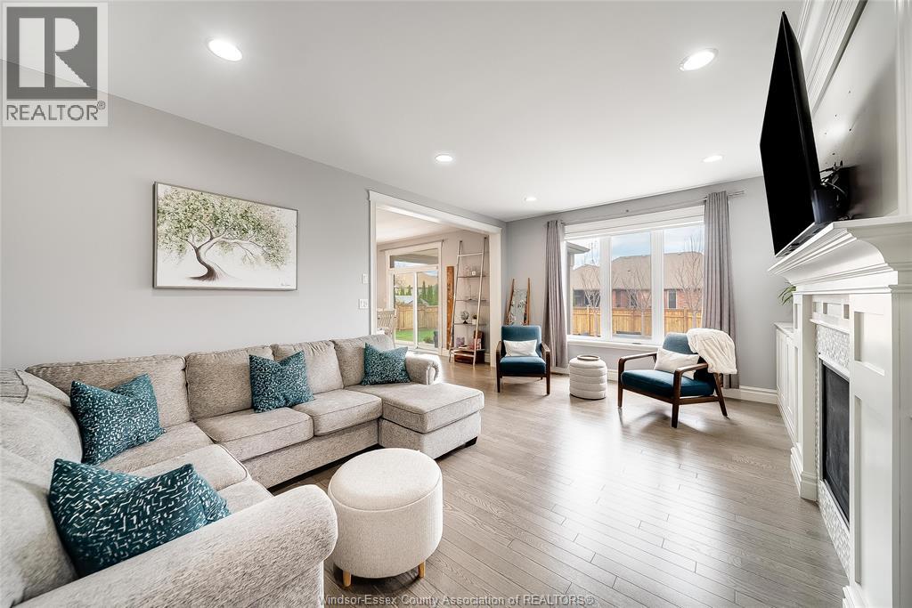 1096 Charlotte Crescent, Lakeshore, Ontario  N8L 0X8 - Photo 8 - 26008015