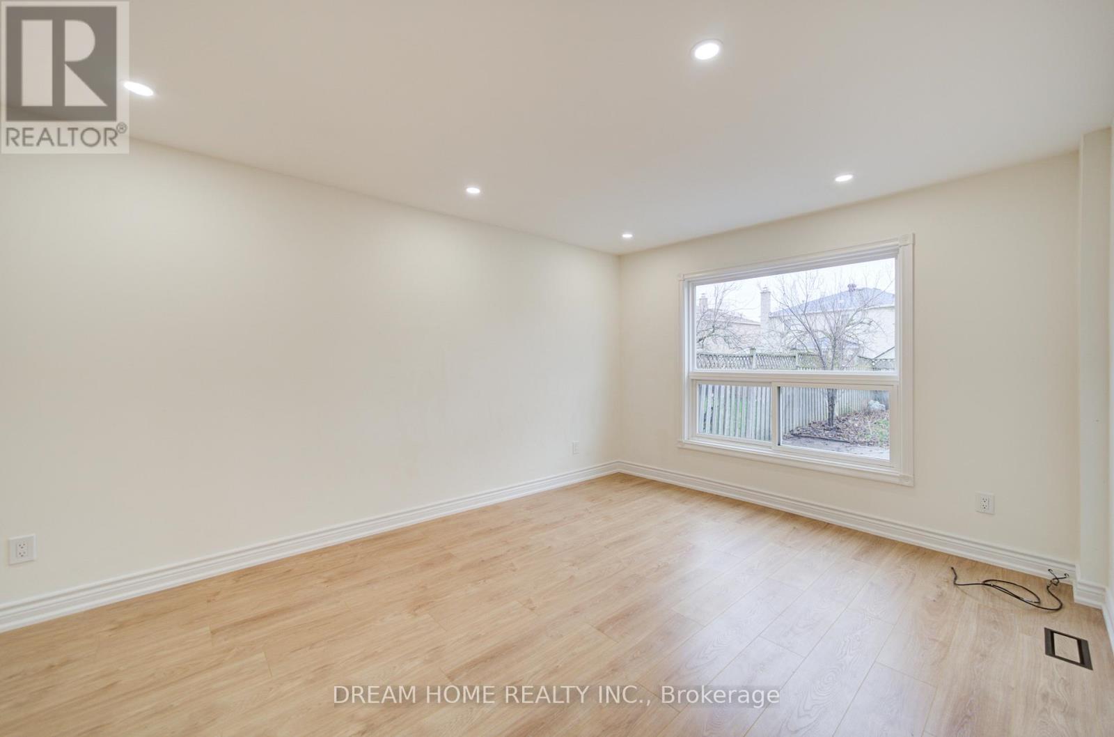 10 Karen Miles Crescent, Markham, Ontario  L3S 2C9 - Photo 4 - N13006134