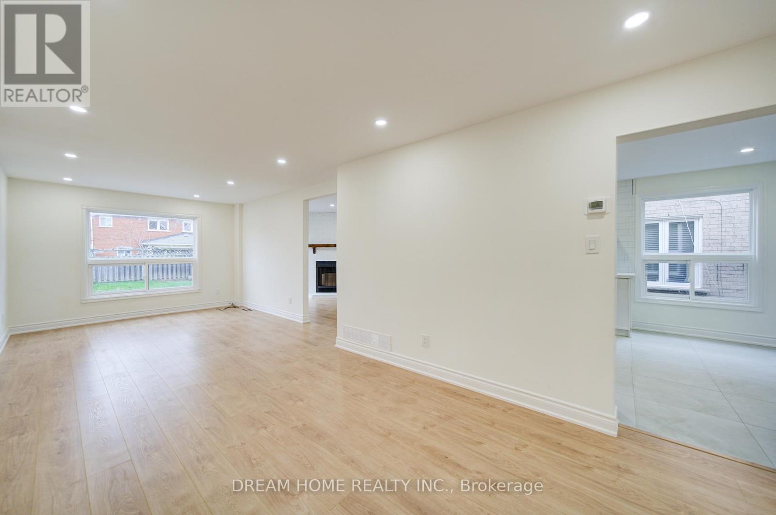 10 Karen Miles Crescent, Markham, Ontario  L3S 2C9 - Photo 5 - N13006134