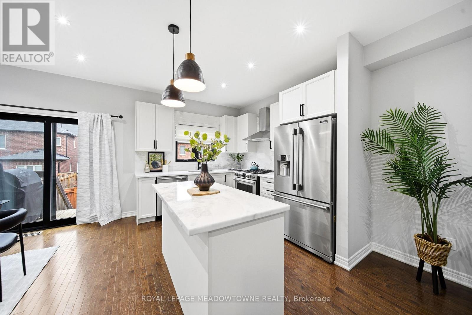 1111 Stantin Street, Innisfil, Ontario  L0L 1W0 - Photo 17 - N13006188