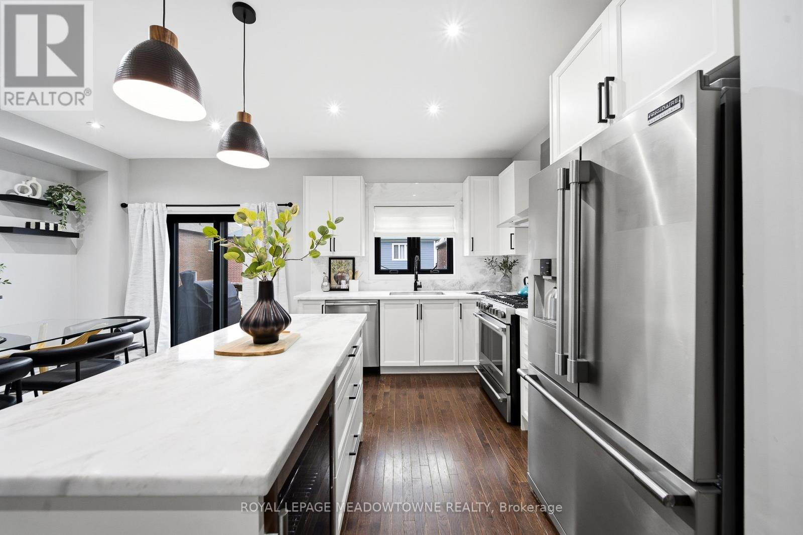 1111 Stantin Street, Innisfil, Ontario  L0L 1W0 - Photo 18 - N13006188