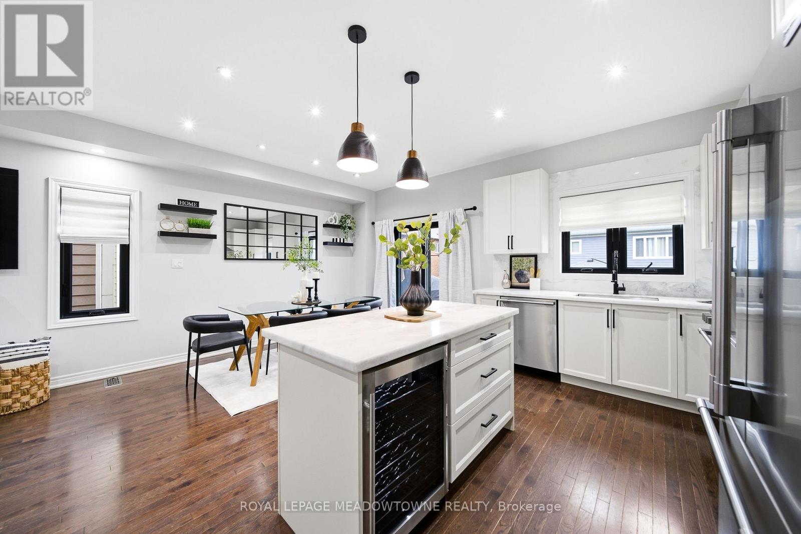 1111 Stantin Street, Innisfil, Ontario  L0L 1W0 - Photo 19 - N13006188