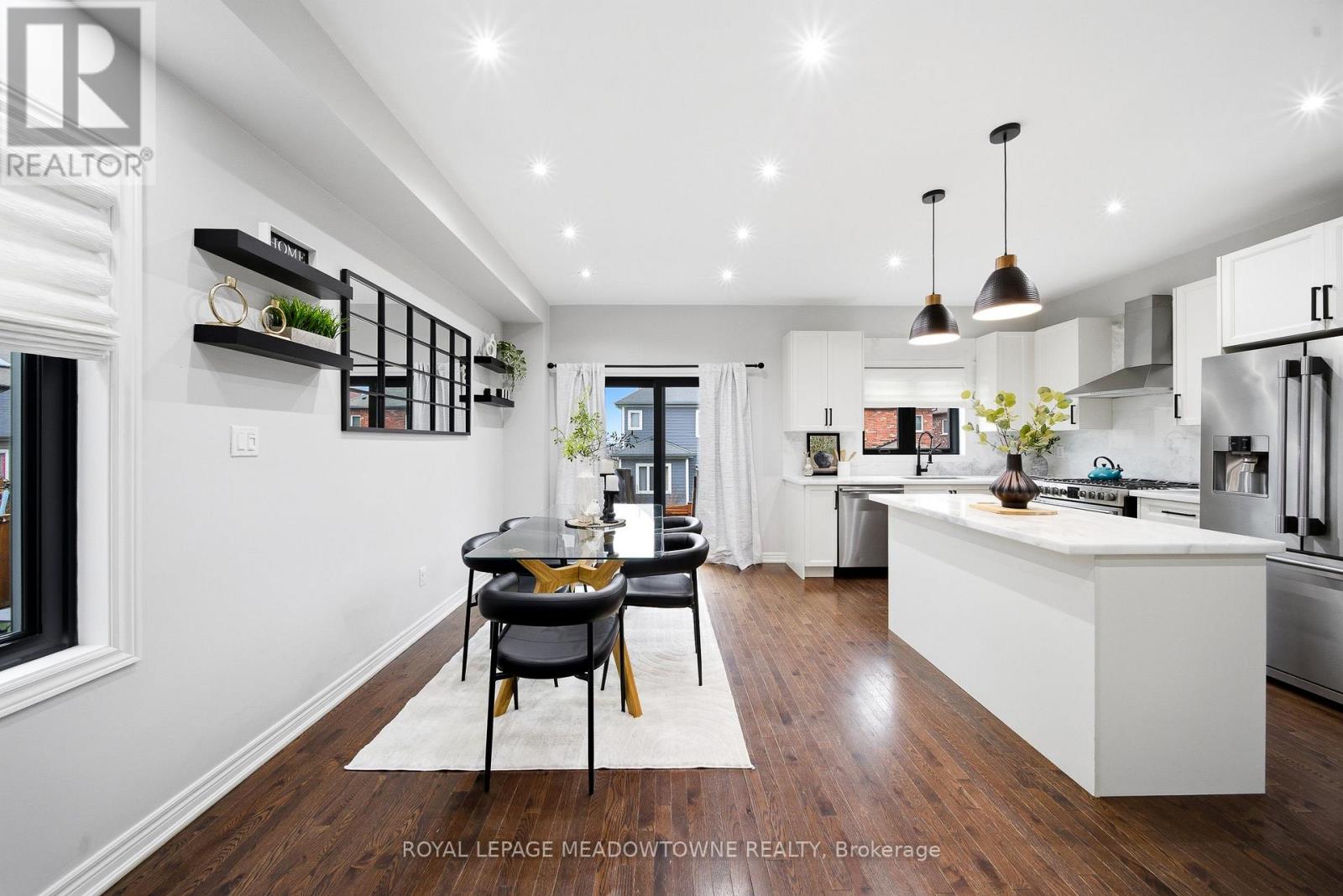 1111 Stantin Street, Innisfil, Ontario  L0L 1W0 - Photo 23 - N13006188