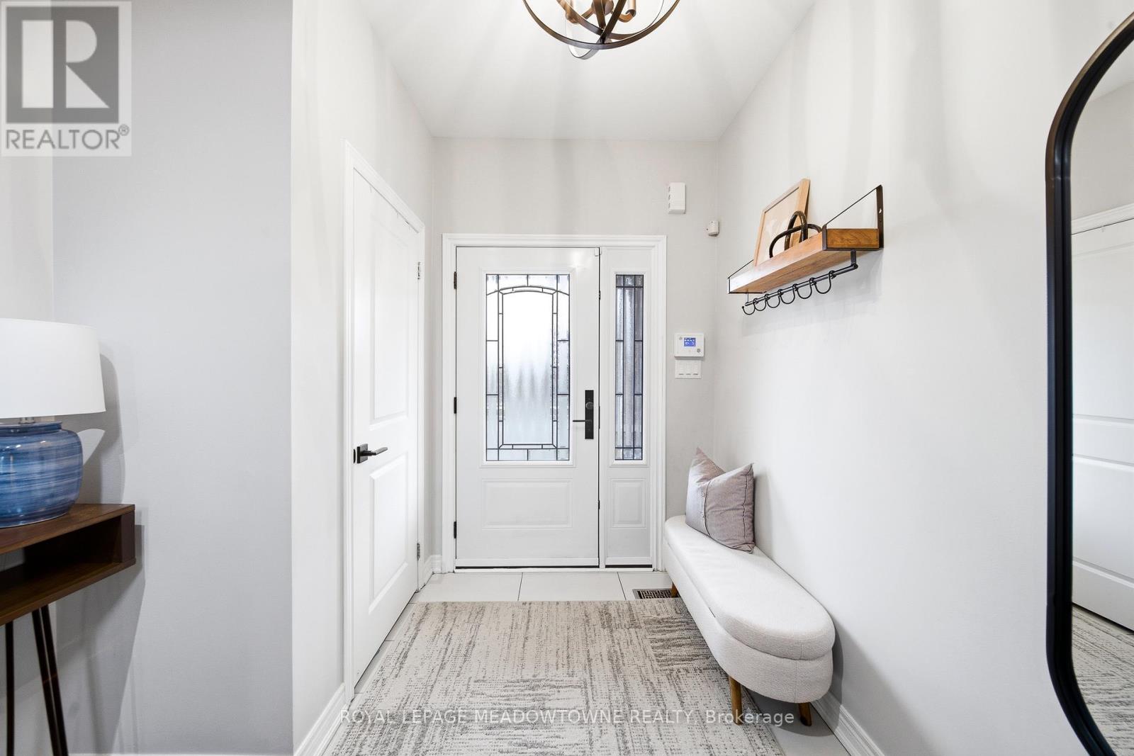 1111 Stantin Street, Innisfil, Ontario  L0L 1W0 - Photo 8 - N13006188