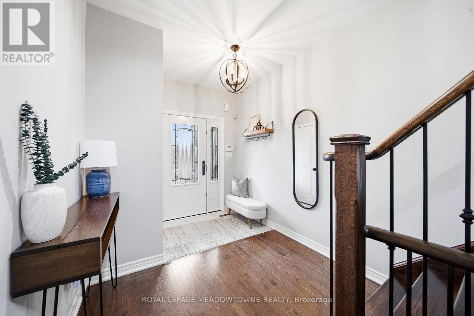 1111 Stantin Street, Innisfil, Ontario  L0L 1W0 - Photo 9 - N13006188