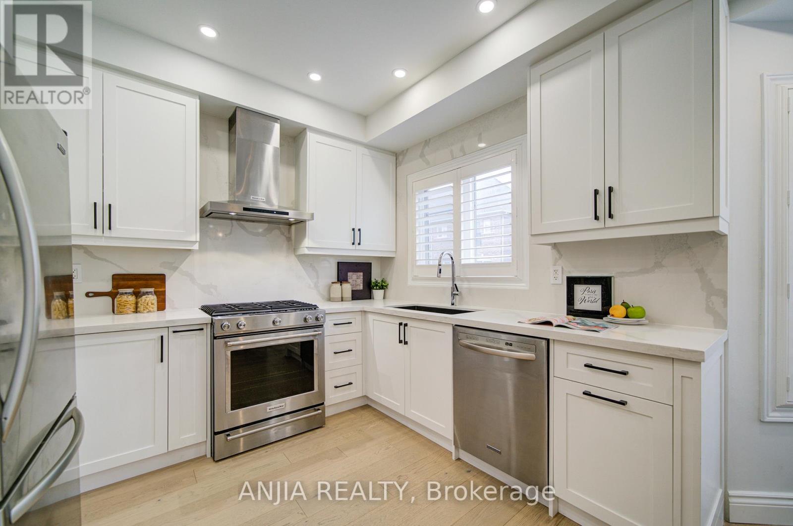 22 Kylemore Way, Markham, Ontario  L6C 0J9 - Photo 18 - N13006210