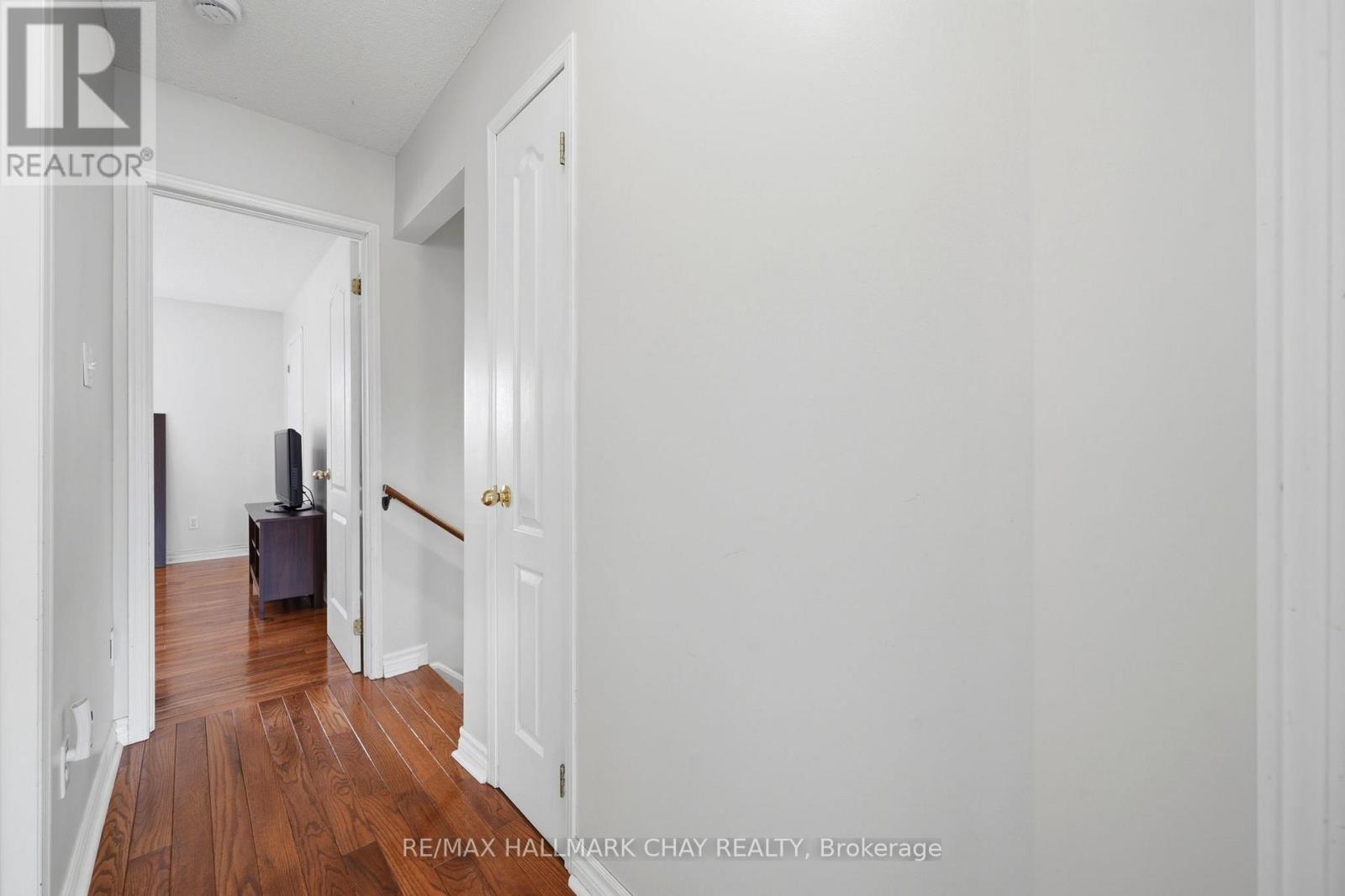 10 Parkside Crescent, Essa, Ontario  L0M 1B3 - Photo 22 - N13006232