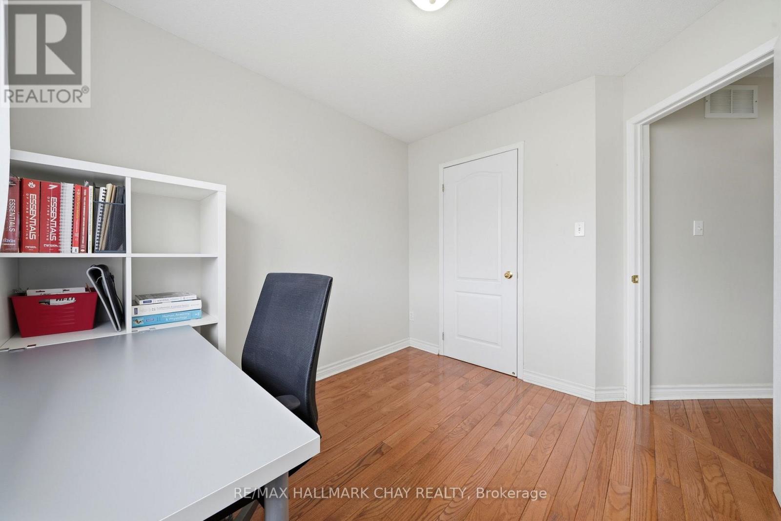10 Parkside Crescent, Essa, Ontario  L0M 1B3 - Photo 29 - N13006232