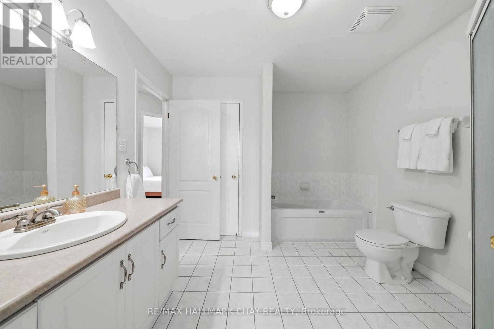 10 Parkside Crescent, Essa, Ontario  L0M 1B3 - Photo 30 - N13006232