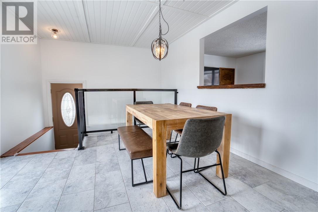 4468 Hamilton Crescent, Hanmer, Ontario  P3P 1B7 - Photo 5 - 2127161