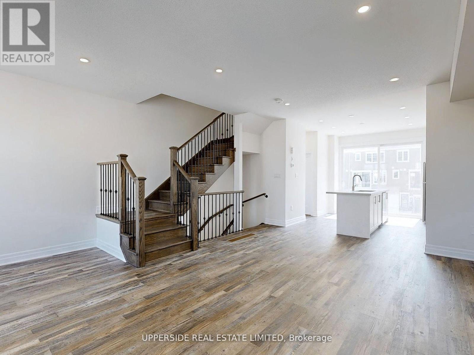 105 Surf Drive, Wasaga Beach, Ontario  L9Z 0G3 - Photo 5 - S13006132