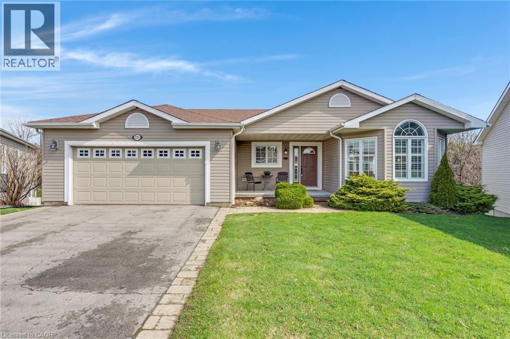 228 GLENARIFF Drive, Freelton, Ontario