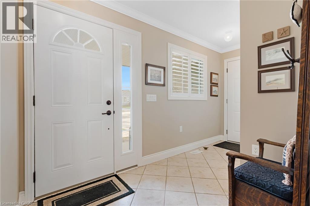 228 Glenariff Drive, Freelton, Ontario  L8B 1A5 - Photo 4 - 40819333