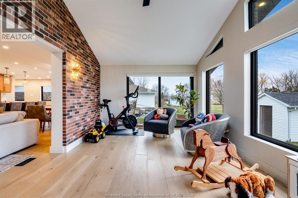 20 Elizabeth Crescent, Leamington, Ontario  N8H 4Y1 - Photo 23 - 26008314