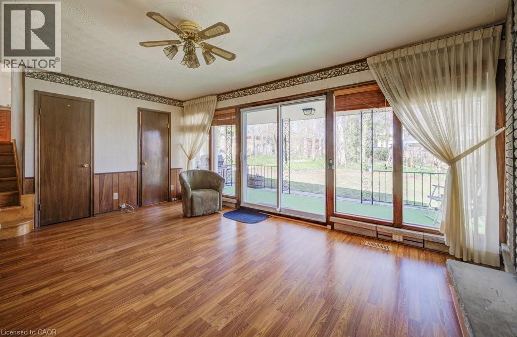 564 Glen Manor Boulevard, Waterloo, Ontario N2L 4T6 - Photo 39 - 40820028