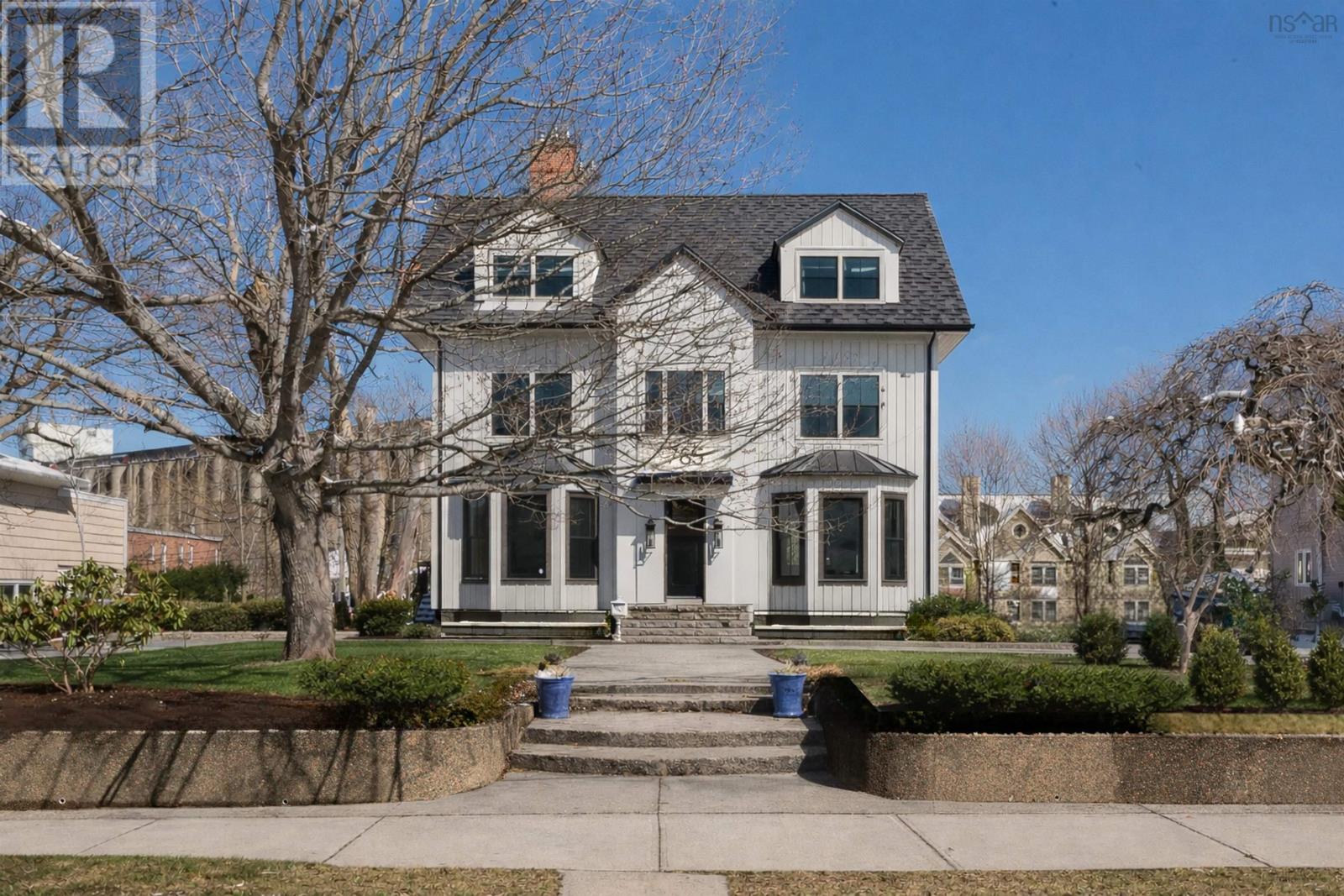 785 Young Avenue, Halifax