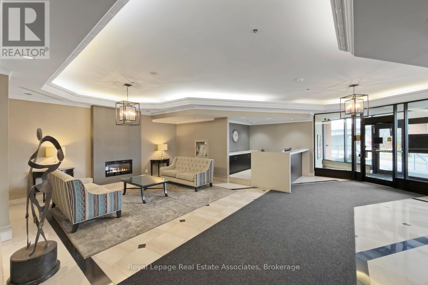 503 - 1 Belvedere Court, Brampton, Ontario  L6V 4M6 - Photo 3 - W13005528