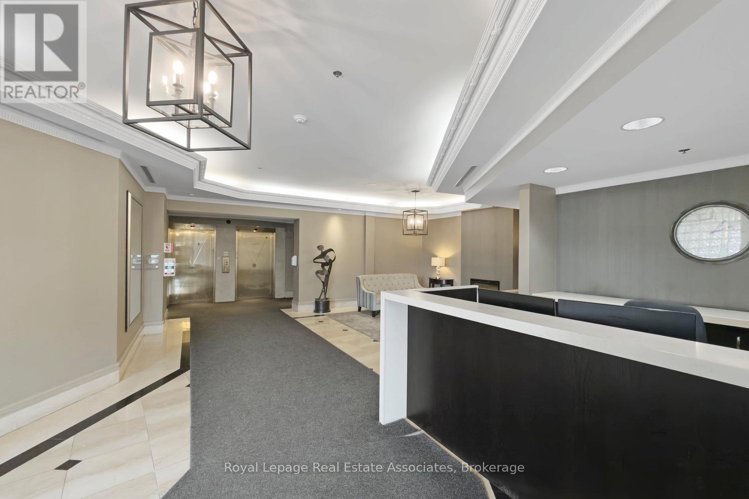 503 - 1 Belvedere Court, Brampton, Ontario  L6V 4M6 - Photo 4 - W13005528