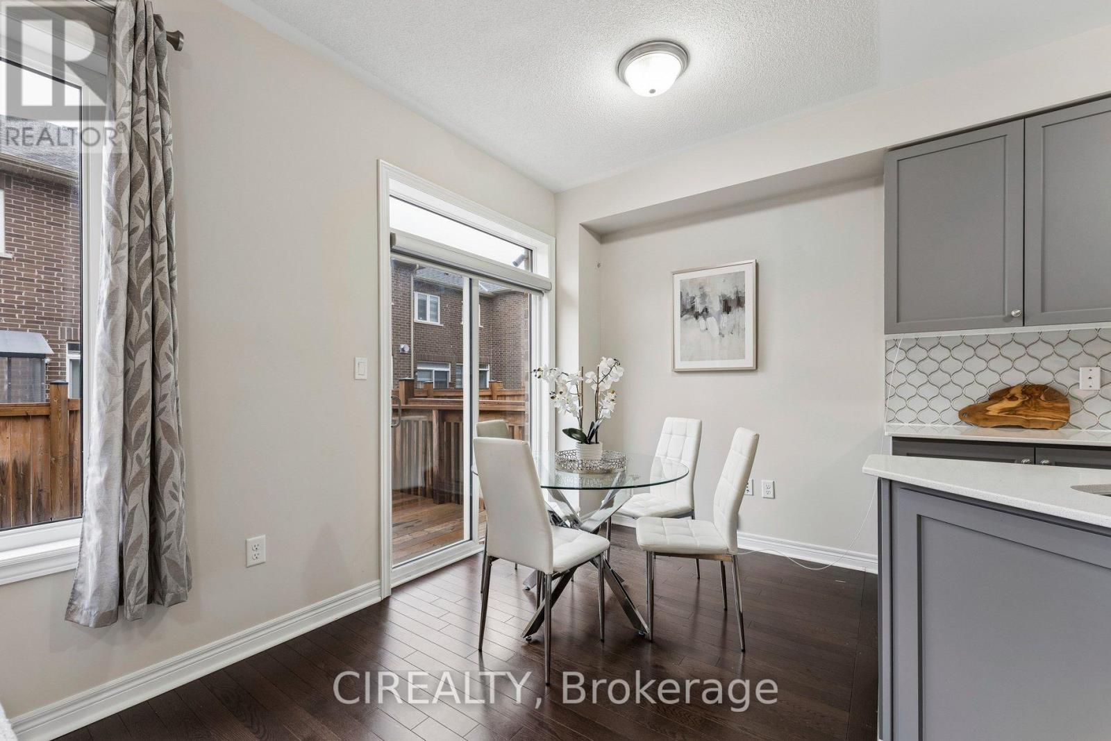 71 Finegan Circle, Brampton (Northwest Brampton), Ontario  L7A 4Z8 - Photo 14 - W13006108