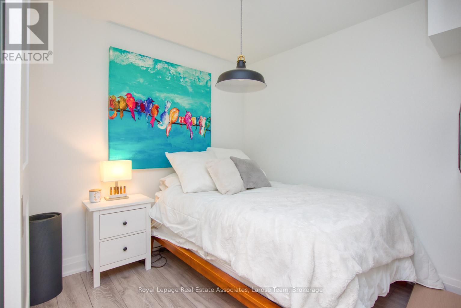 811 - 21 Park Street E, Mississauga, Ontario  L5G 1L7 - Photo 12 - W13006168