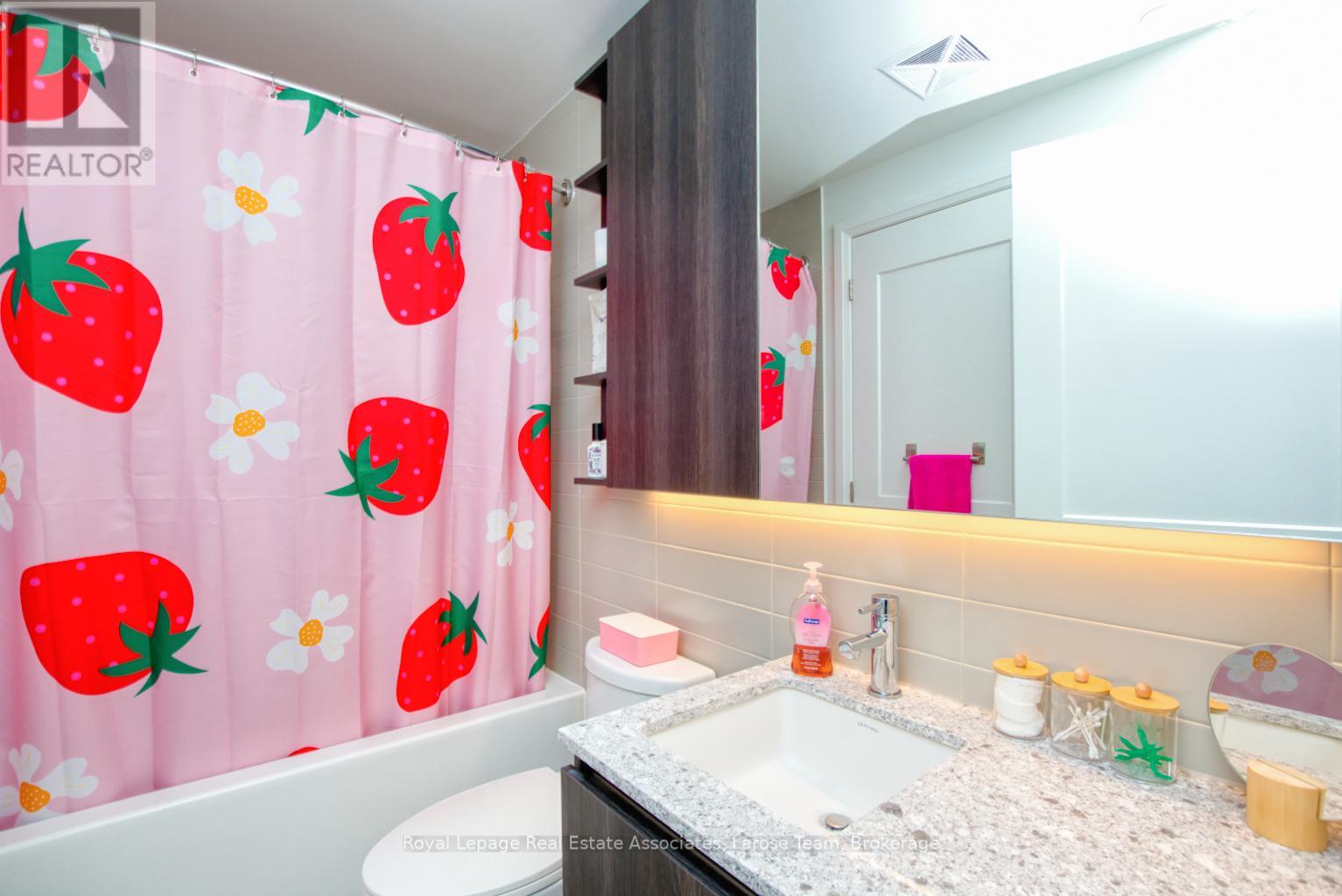 811 - 21 Park Street E, Mississauga, Ontario  L5G 1L7 - Photo 17 - W13006168