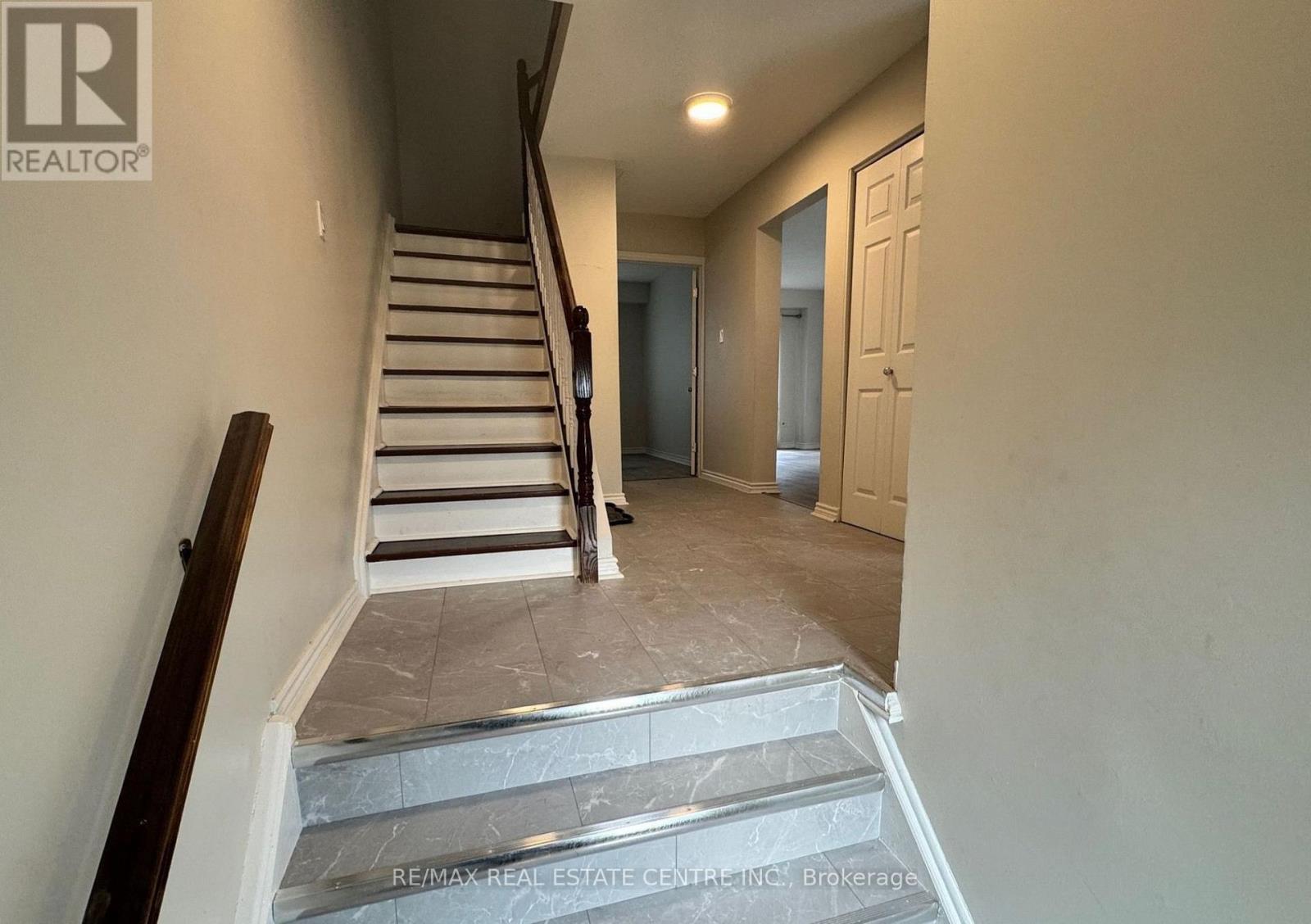 44 - 5536 Montevideo Road, Mississauga, Ontario  L5N 2P4 - Photo 3 - W13006212