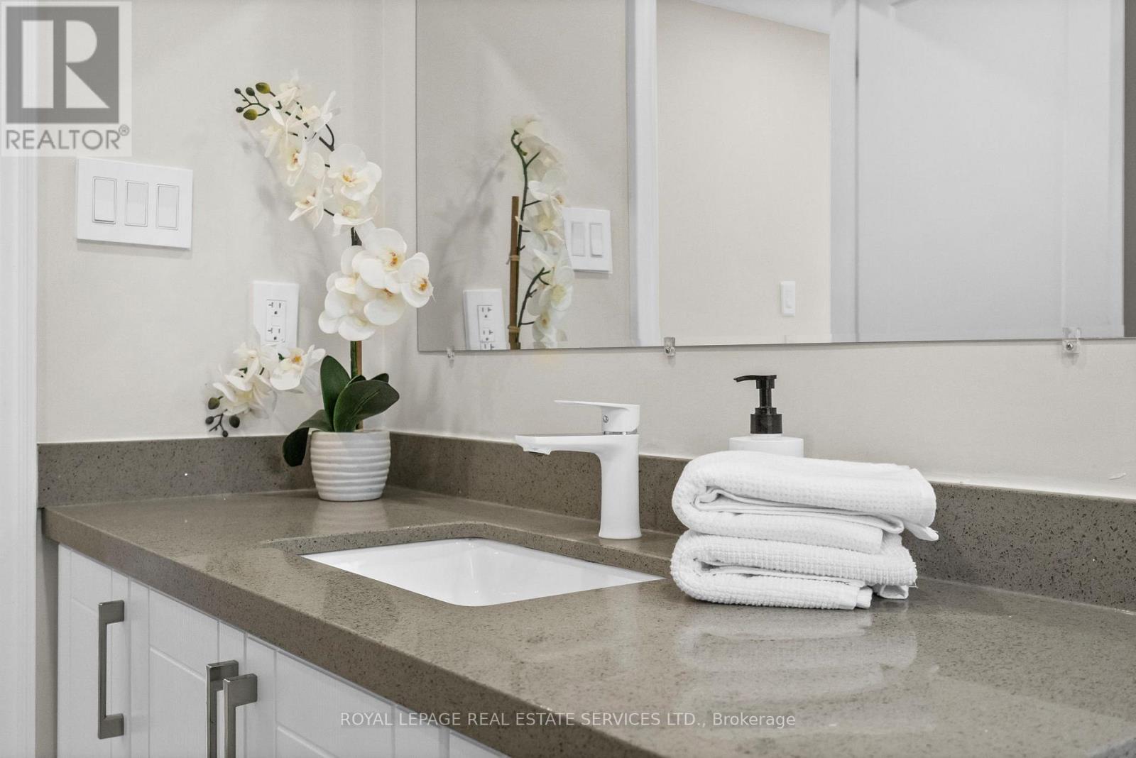 22 - 1176 Jamesway Boulevard, Oakville, Ontario  L6H 2Z9 - Photo 23 - W13006218