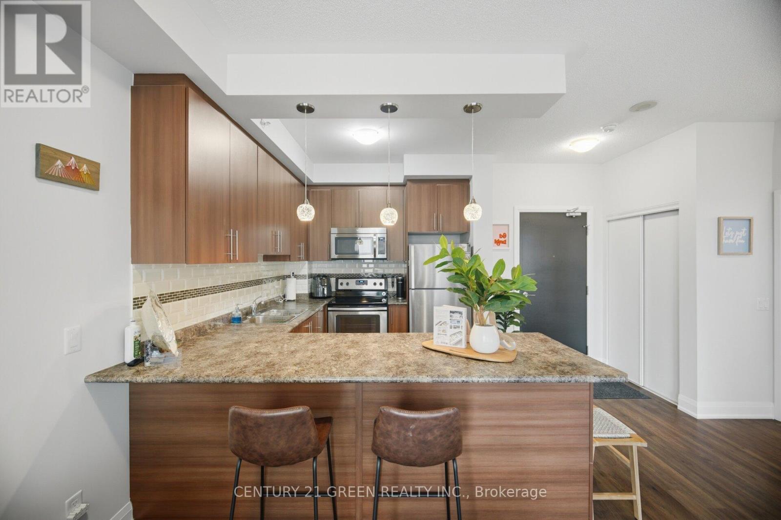 409 - 55 Yorkland Boulevard, Brampton, Ontario L6P 4K9 - Photo 8 - W13006256