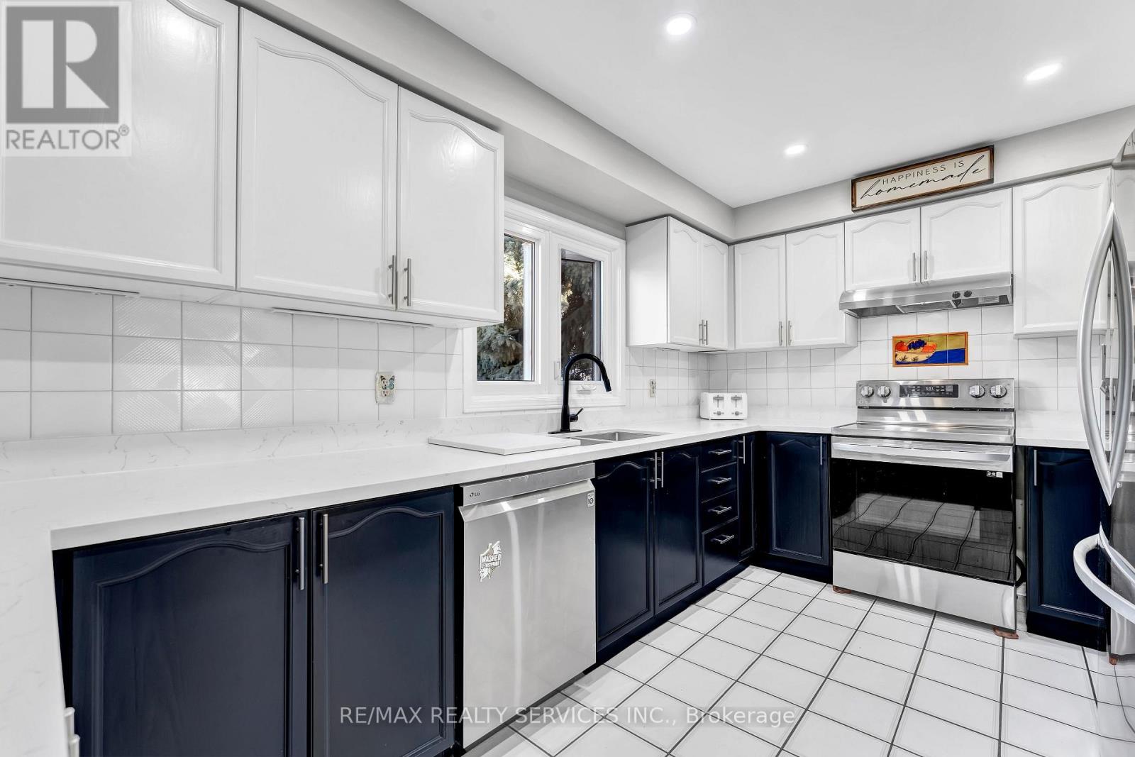 21 Fincham Avenue, Brampton, Ontario  L6X 3V2 - Photo 21 - W13006292