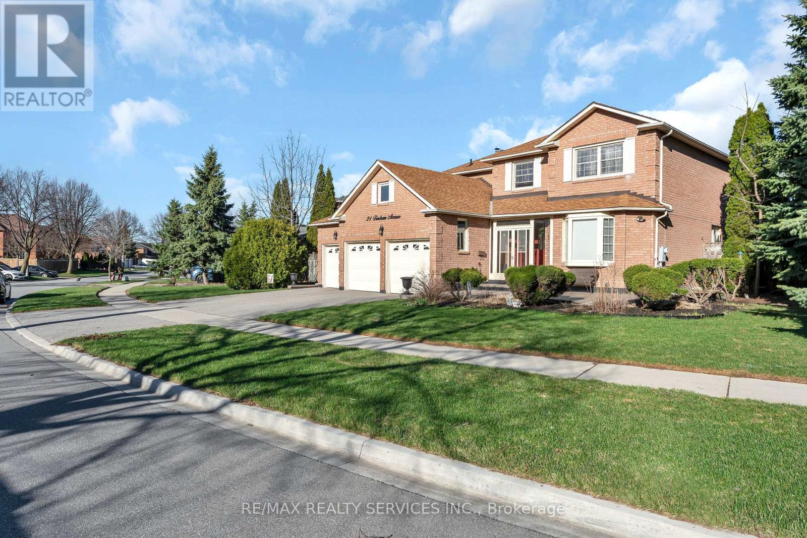 21 Fincham Avenue, Brampton, Ontario  L6X 3V2 - Photo 3 - W13006292