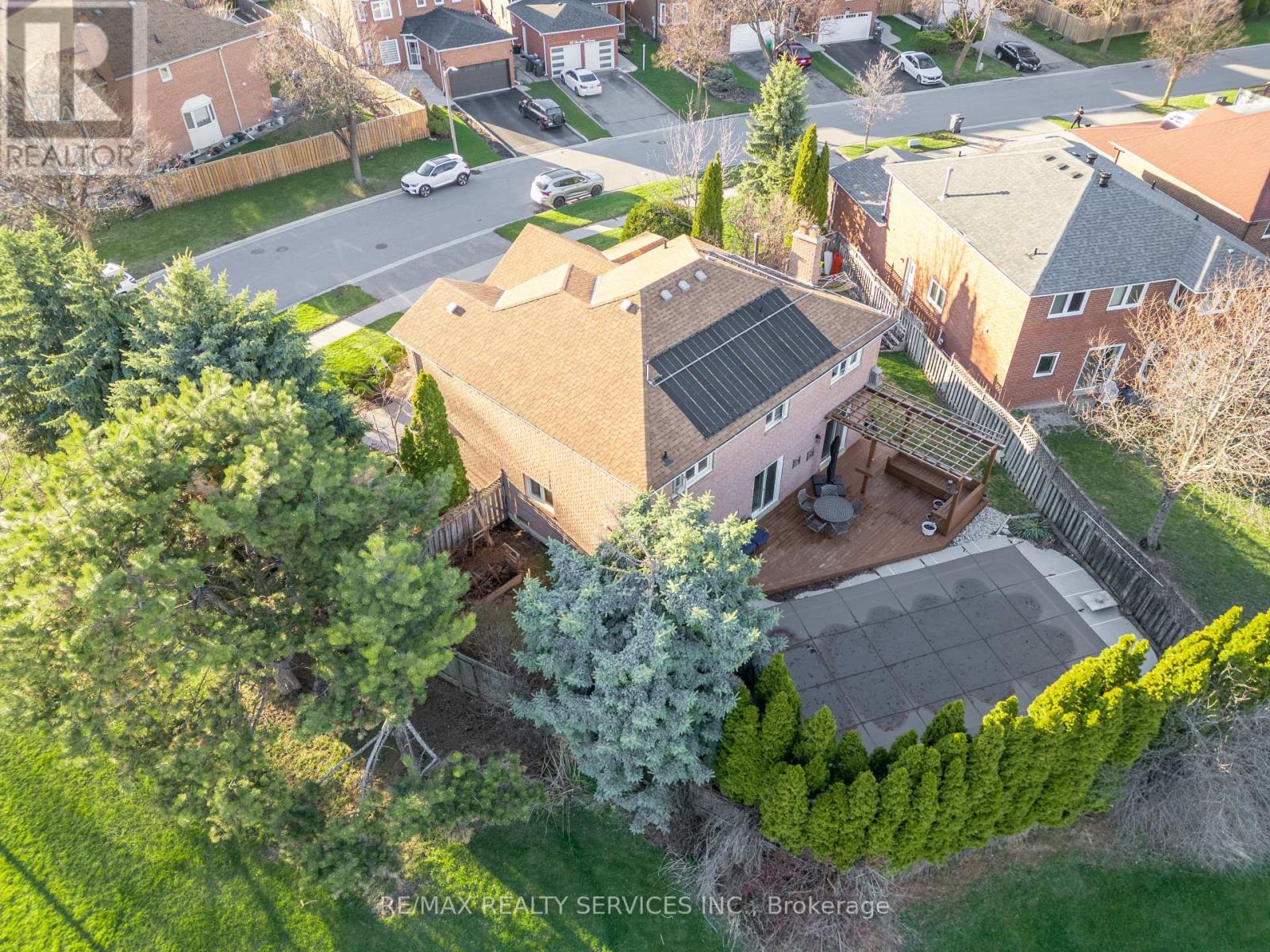 21 Fincham Avenue, Brampton, Ontario  L6X 3V2 - Photo 6 - W13006292