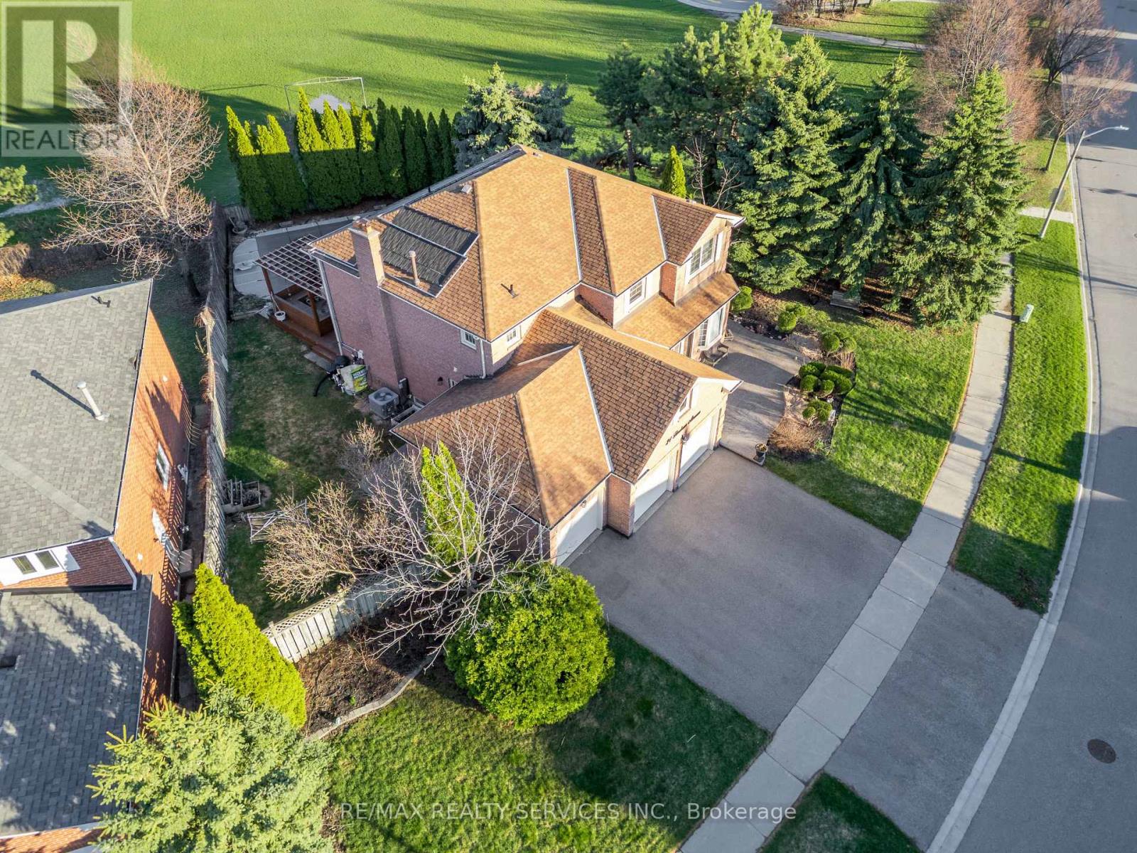 21 Fincham Avenue, Brampton, Ontario  L6X 3V2 - Photo 7 - W13006292