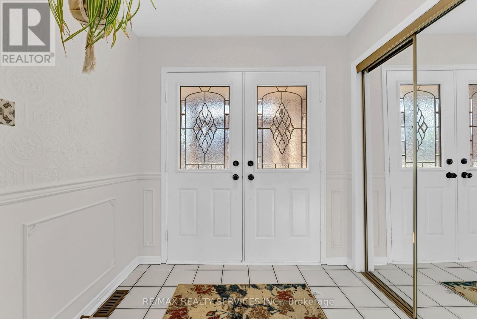 21 Fincham Avenue, Brampton, Ontario  L6X 3V2 - Photo 9 - W13006292