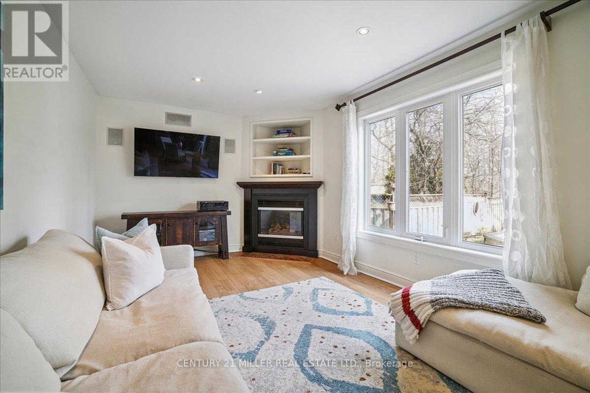 2144 Grand Ravine Drive, Oakville, Ontario  L6H 6B4 - Photo 10 - W13006300