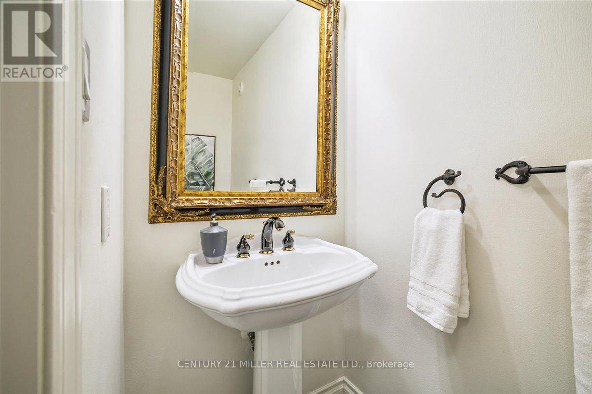 2144 Grand Ravine Drive, Oakville, Ontario  L6H 6B4 - Photo 17 - W13006300