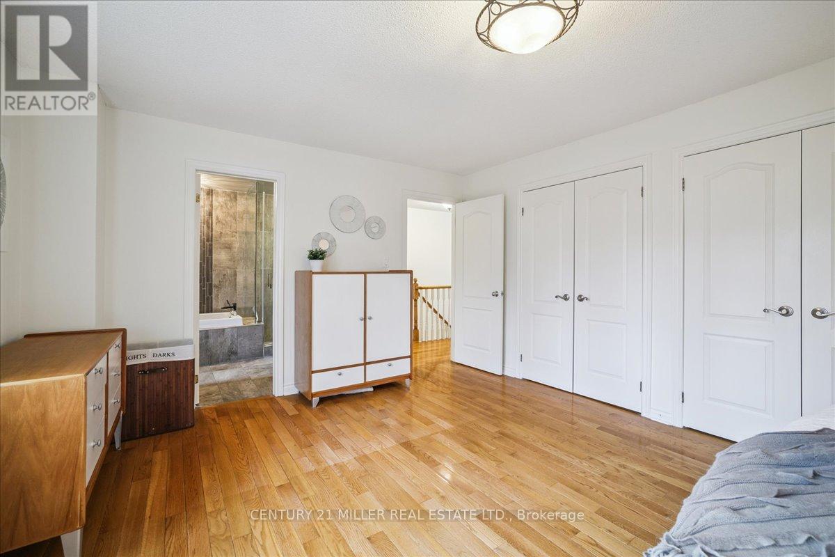 2144 Grand Ravine Drive, Oakville, Ontario  L6H 6B4 - Photo 21 - W13006300