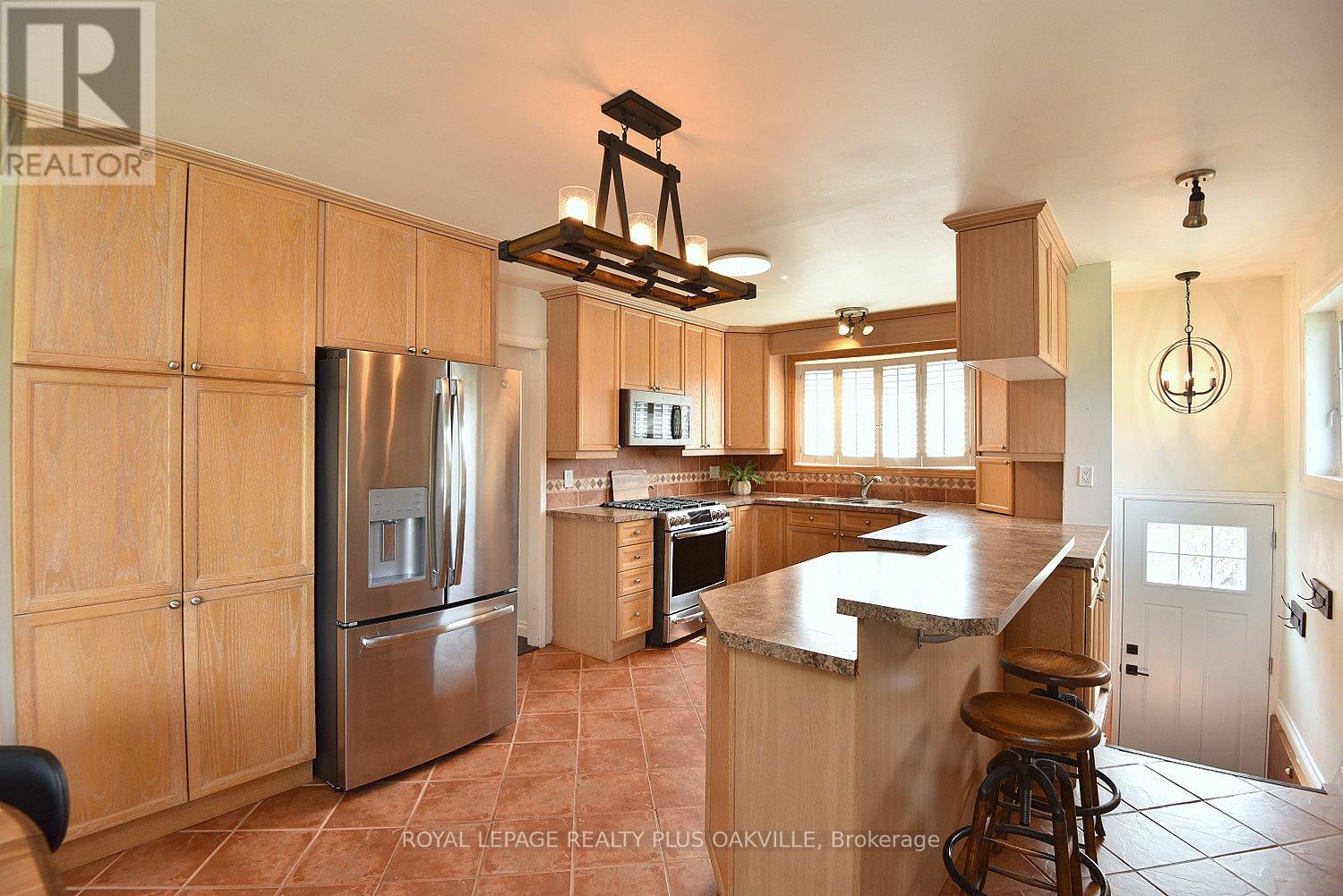 1304 Bunnell Drive, Burlington, Ontario  L7P 2E1 - Photo 14 - W13006302