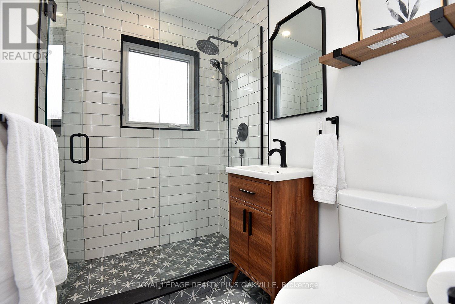 1304 Bunnell Drive, Burlington, Ontario  L7P 2E1 - Photo 23 - W13006302